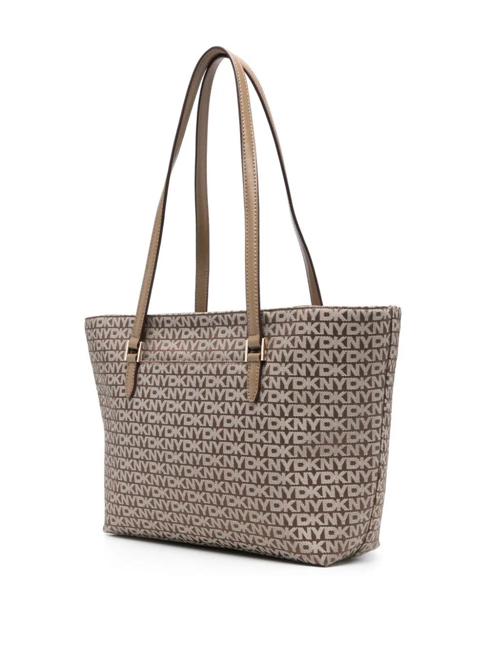 Bolso DKNY Bryant Ave Medium Tote Monograma Marrón