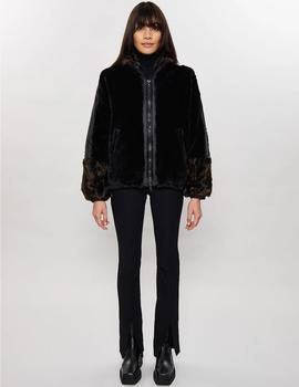 Abrigo negro Nero Teddy Fur