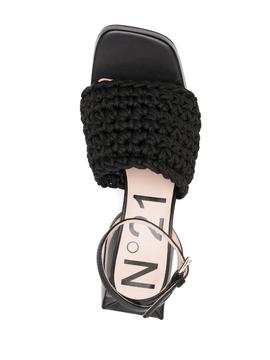 Sandalias N21 negras crochet tacón