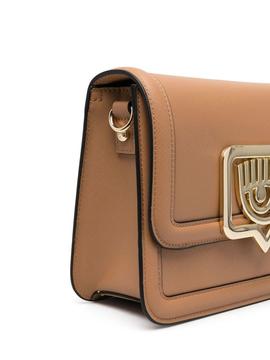 Bolso Chiara Ferragni camel Eyelike Buckle cross