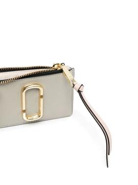Cartera Marc Jacobs beige Top Zip Multi Wallet